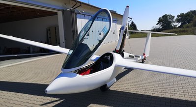 SHARK NEW - WITH ENGINE OUT 1.jpg